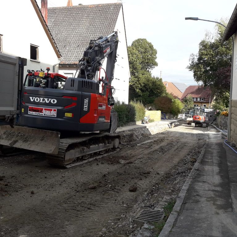 Neuverlegung Regenwasserkanal u. Druckleitungen in Tüngental